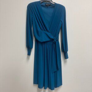 Jones, New York size 6 dress teal in color